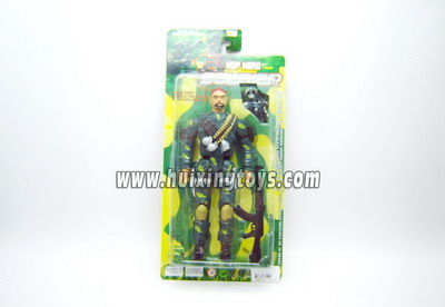 GREEN SOLDIER W/WEAPON（4）